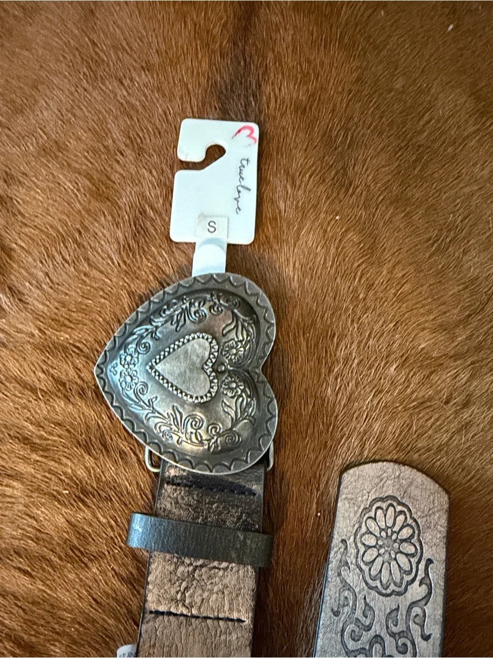 NWT True Love Vintage-Style Western Belt with Heart Buckle – Size Small